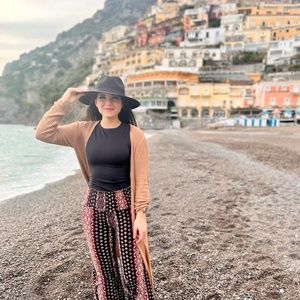 Meet your Posher, Gabi